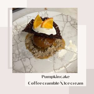 Pumpkin cake Coffee crumble & Ice cream